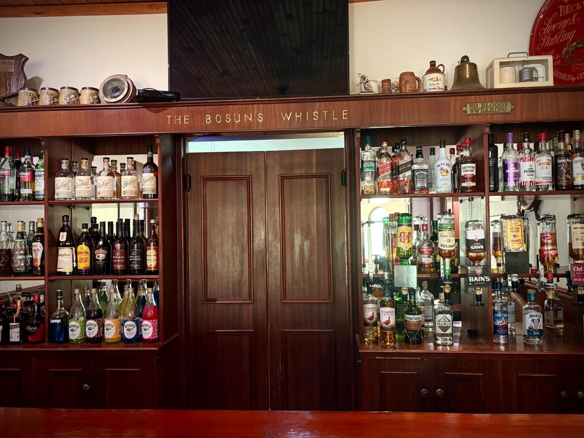 Eight Bells Mountain Inn Ruiterbos Buitenkant foto