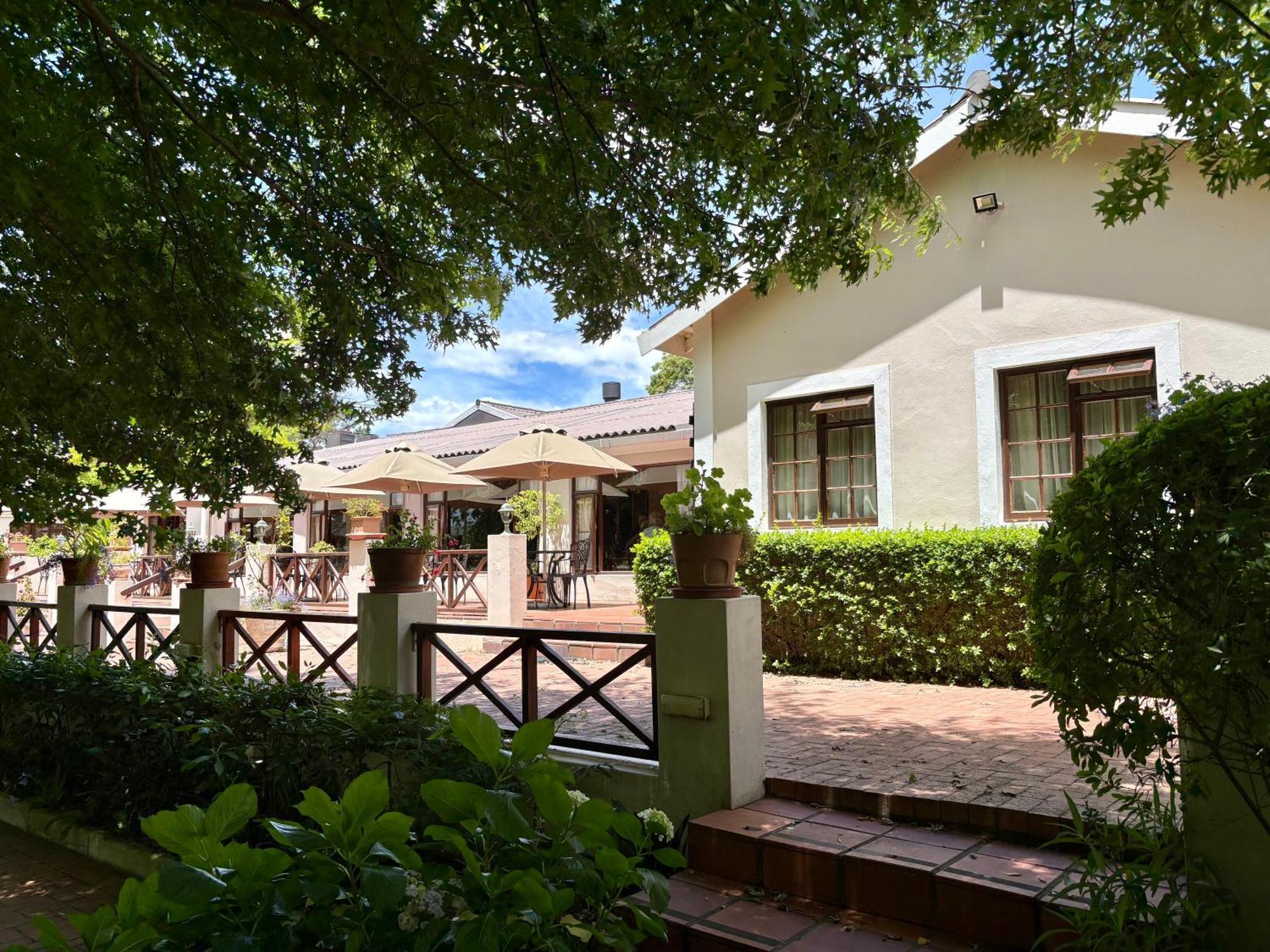 Eight Bells Mountain Inn Ruiterbos Buitenkant foto